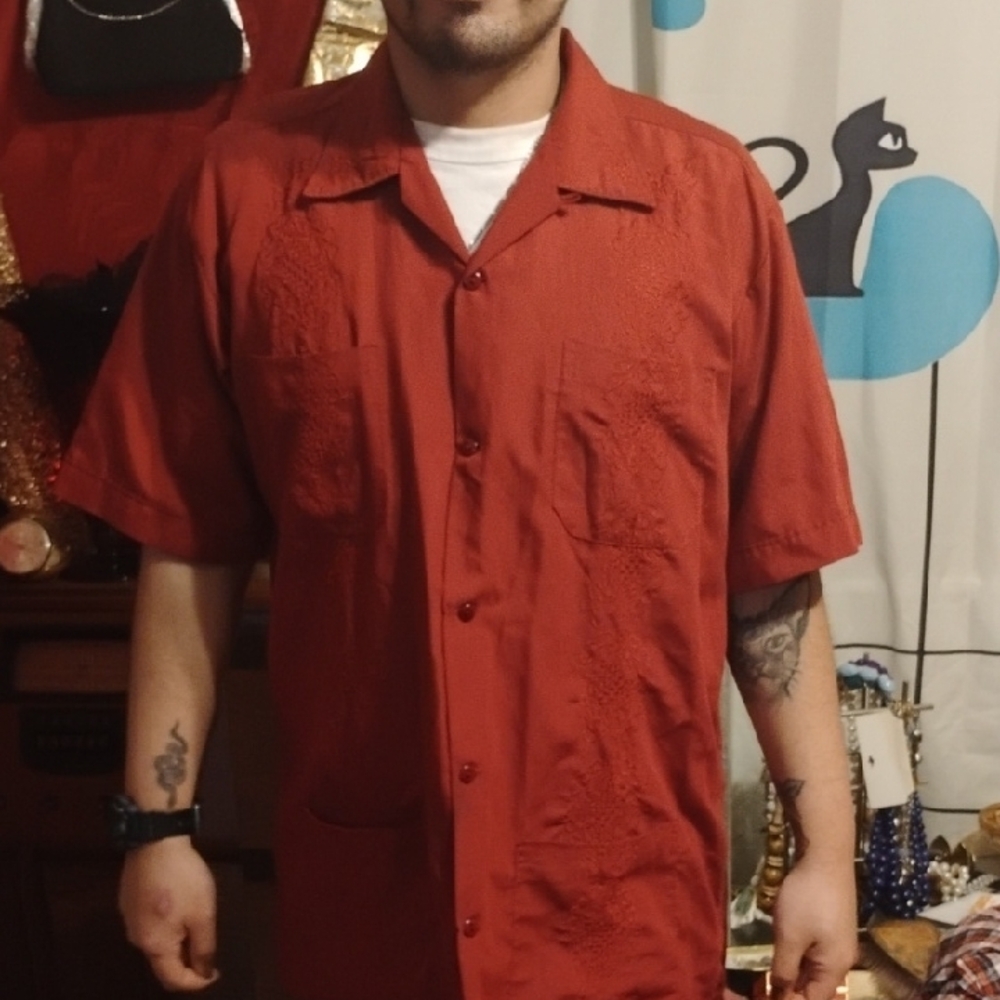 Men's Red Short Sleeve Button-Up Shirt